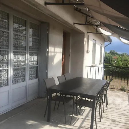 Location Saisonniere * Saint-Gerons